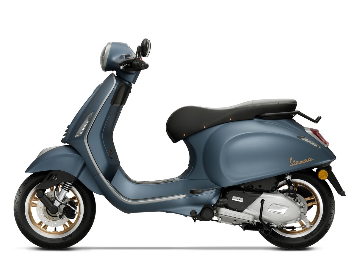 Vespa Officina 8: le foto del tributo alla Primavera e alla GTV