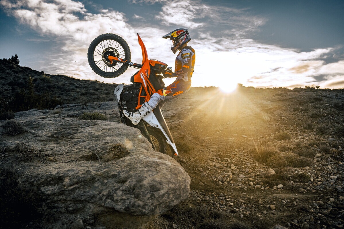 KTM 125 e 390 nelle versioni SMC R, ENDURO R e ADVENTURE R: LE FOTO