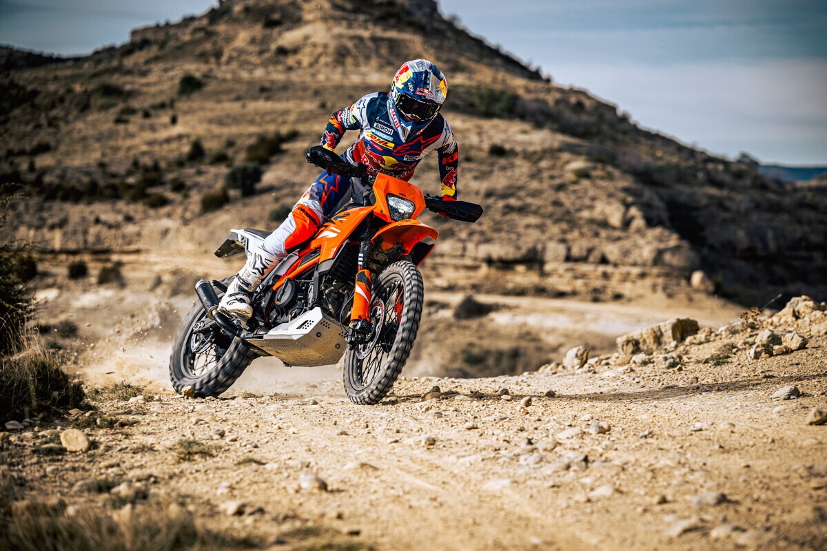 KTM 125 e 390 nelle versioni SMC R, ENDURO R e ADVENTURE R: LE FOTO
