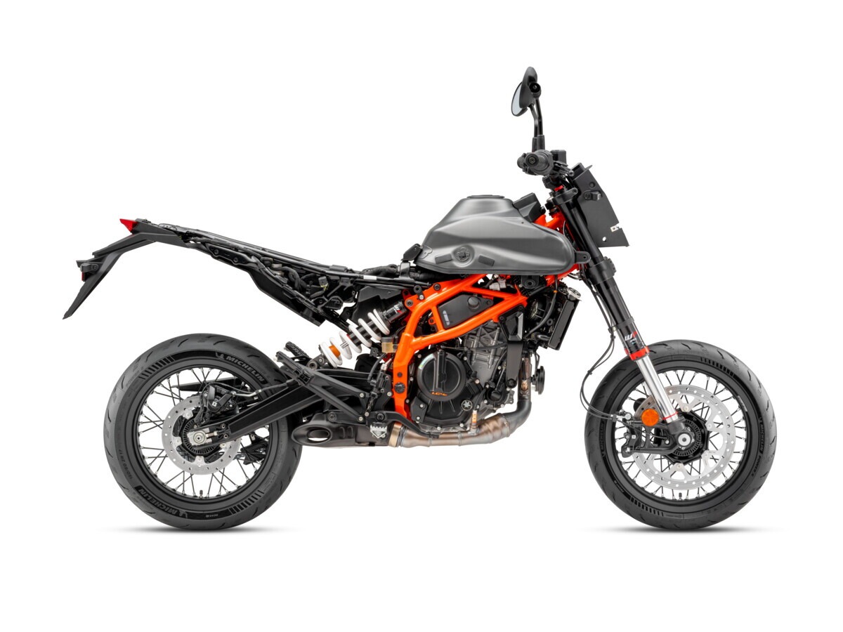 KTM 125 e 390 nelle versioni SMC R, ENDURO R e ADVENTURE R: LE FOTO