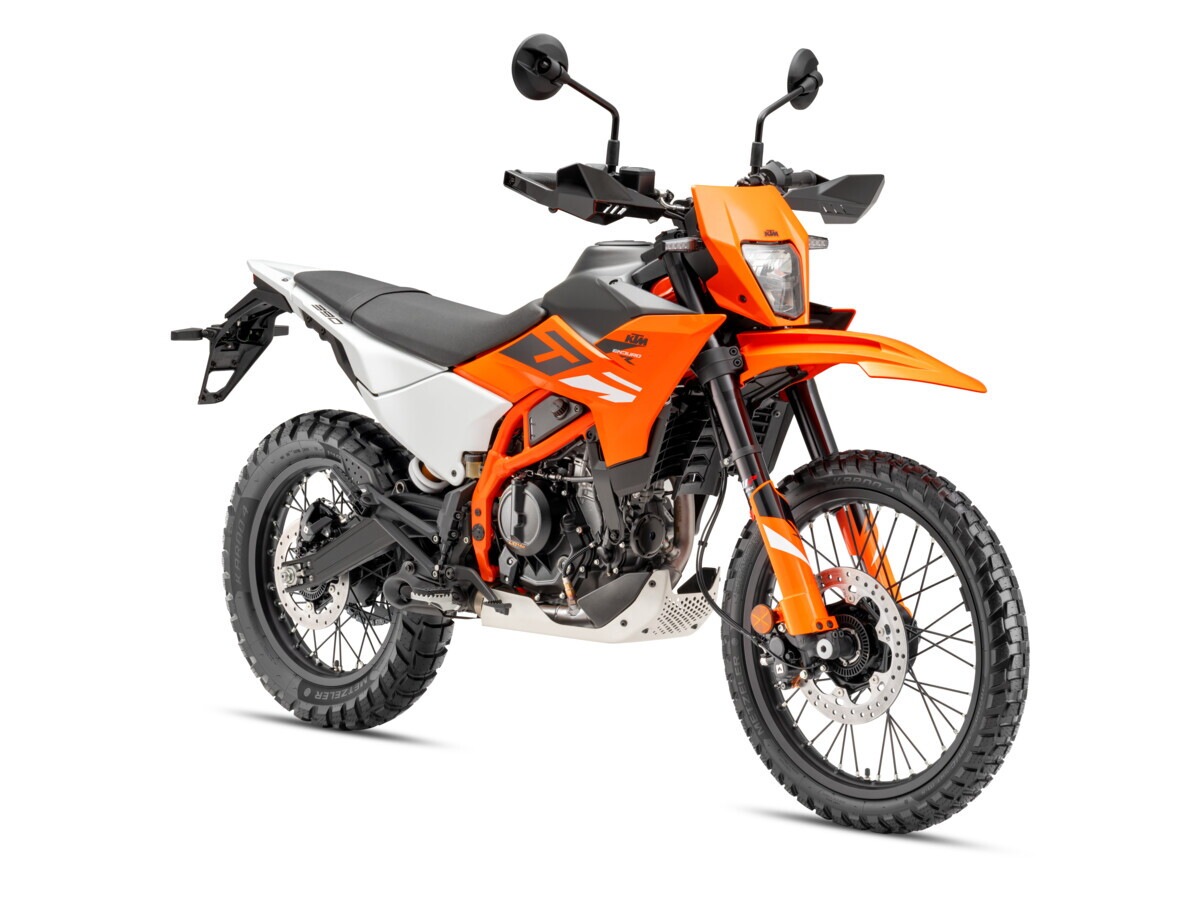 KTM 125 e 390 nelle versioni SMC R, ENDURO R e ADVENTURE R: LE FOTO