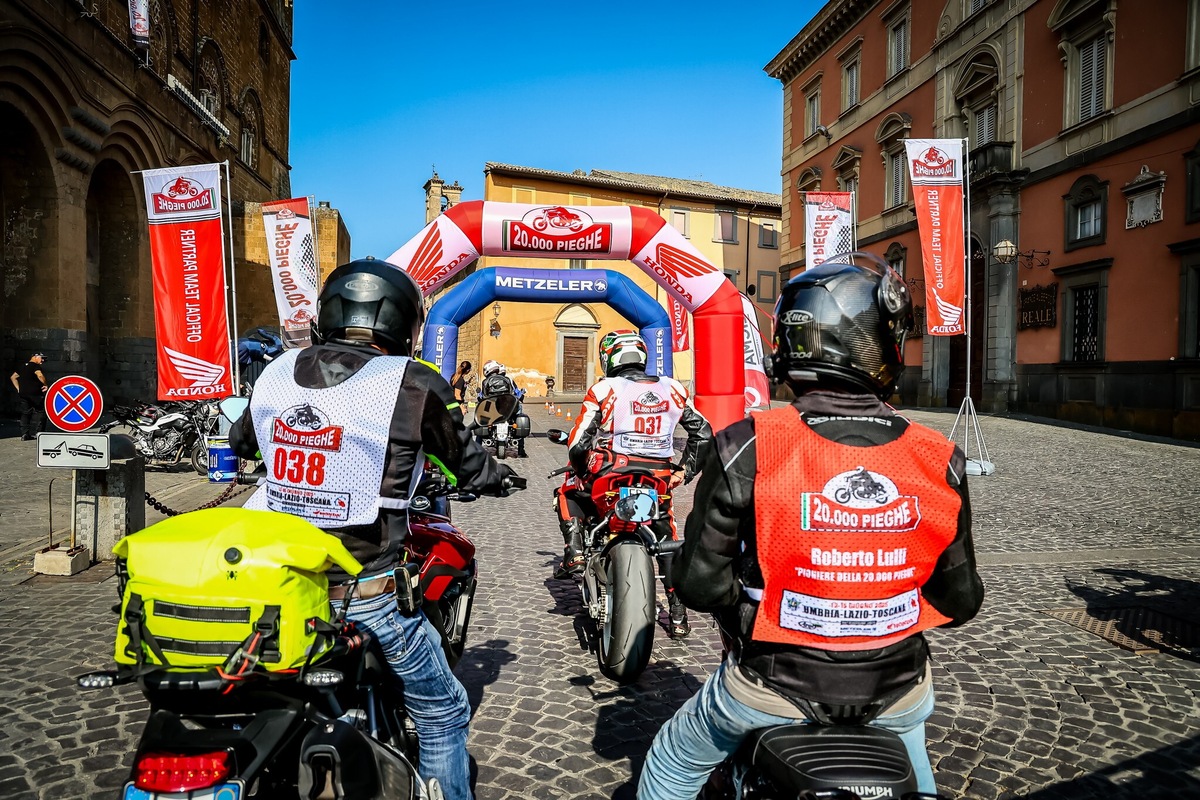 20.000 pieghe: le foto dell'edizione 2025