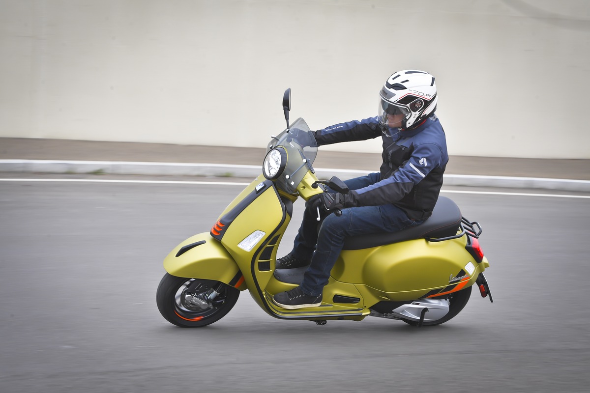 Vespa GTS 310 SuperSport: le opinioni di InMoto "fuori dai denti"