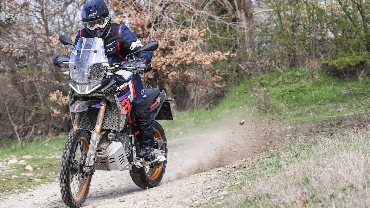 Aprilia Tuareg Rally: le opinioni di InMoto "fuori dai denti"