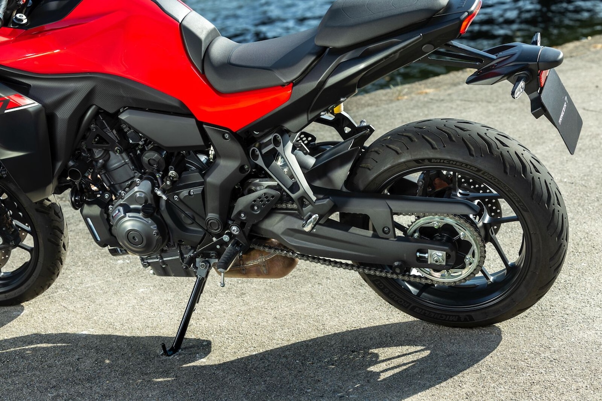 Yamaha Tracer 7 2025: LE FOTO DELLA PROVA