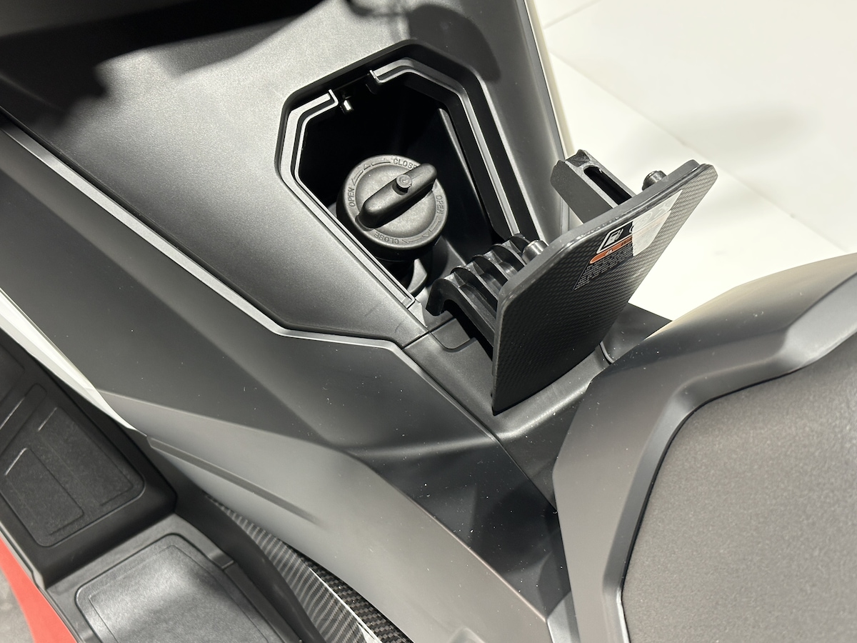 Wottan Sixteen 125: LE FOTO