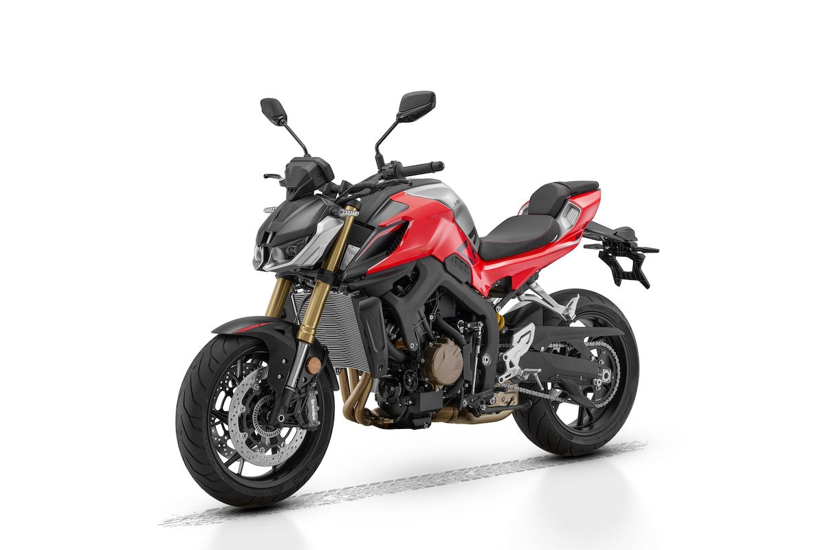 QJMotor SRK 800: le foto della naked