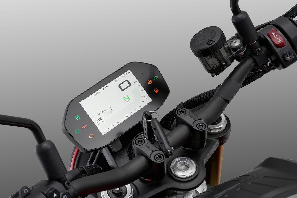 QJMotor SRK 800: le foto della naked