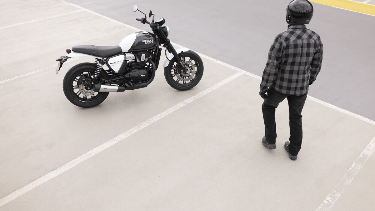 BSA Bantam 350: le foto della nuova roadster classic