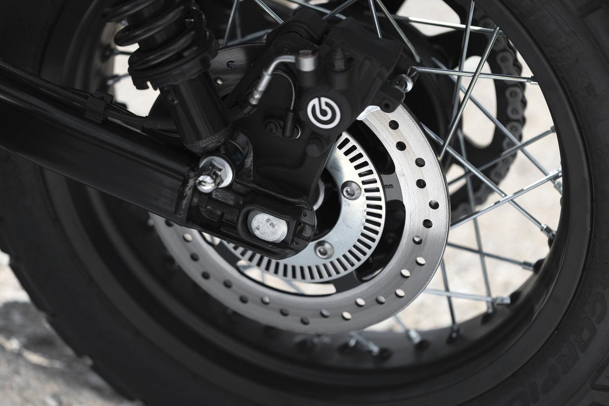 BSA Scrambler 650: le foto della prova