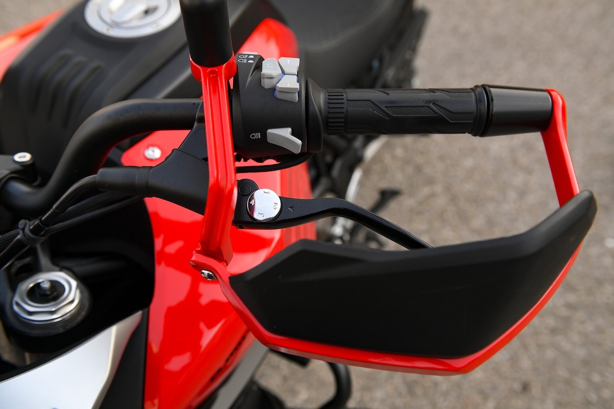 QJ Motor SRT 700 S: le foto della prova