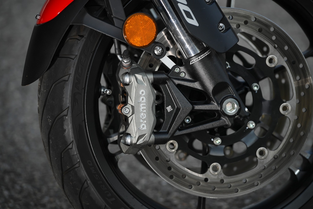 QJ Motor SRT 700 S: le foto della prova