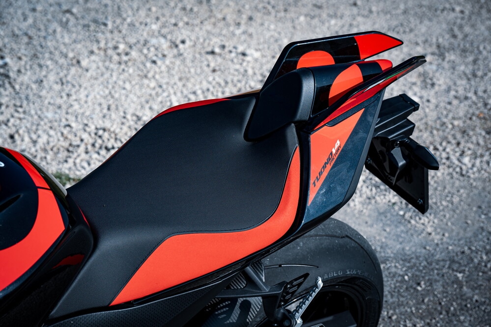 Comparativa, sportività su strada: le maxi naked nella Sport-bikes Arena 