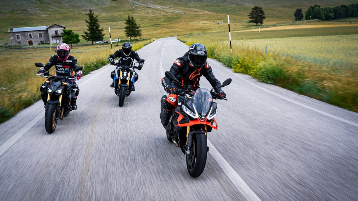 Comparativa, sportività su strada: le maxi naked nella Sport-bikes Arena