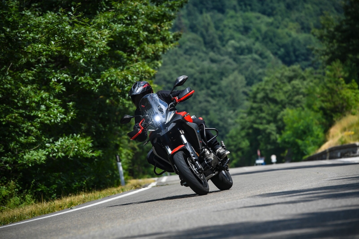 QJ Motor SRT 700 S: le foto della prova