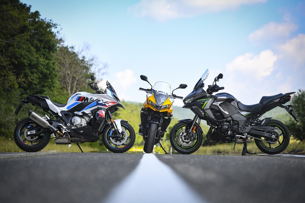 Comparativa, sportività su strada: le crossover nella Sport-bikes Arena