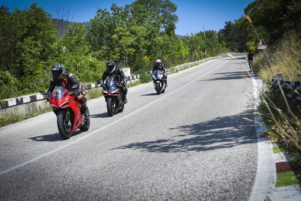 The Sport-bikes Arena: le sportive carenate della Comparativa