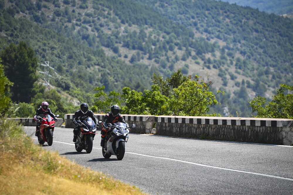 The Sport-bikes Arena: le sportive carenate della Comparativa