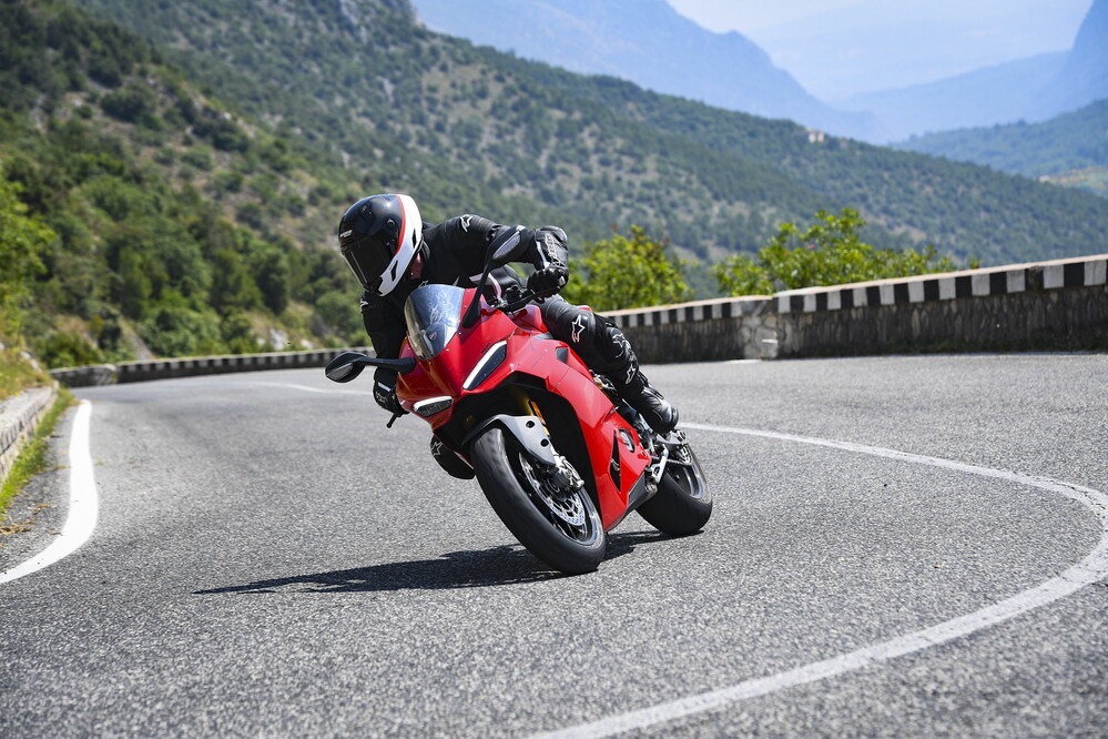 The Sport-bikes Arena: le sportive carenate della Comparativa