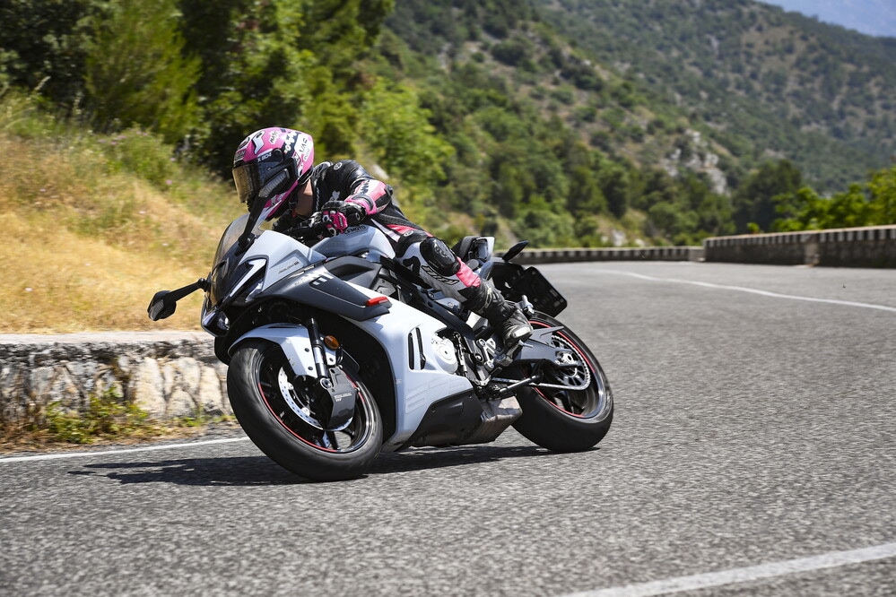 The Sport-bikes Arena: le sportive carenate della Comparativa