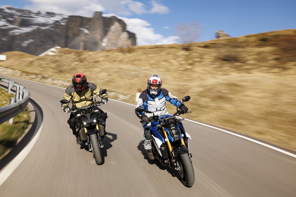 Honda CB1000 Hornet SP vs Suzuki GSX-S1000 EVO: le foto della sfida | Alpen Masters 2025