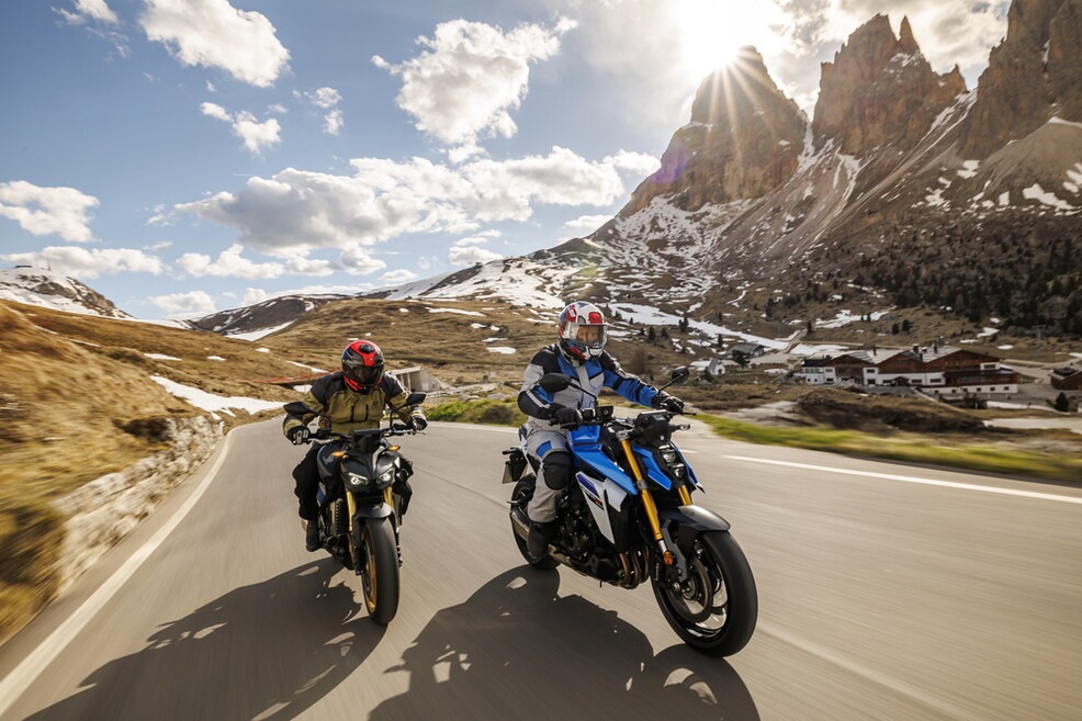 Honda CB1000 Hornet SP vs Suzuki GSX-S1000 EVO: le foto della sfida | Alpen Masters 2025