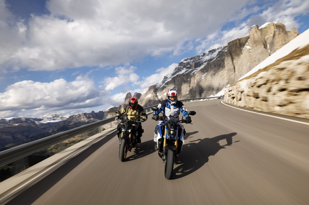 Honda CB1000 Hornet SP vs Suzuki GSX-S1000 EVO: le foto della sfida | Alpen Masters 2025