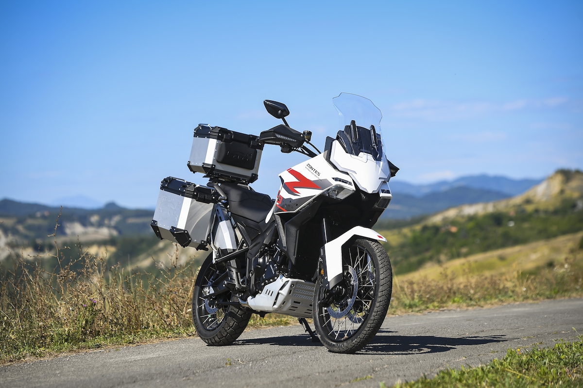Zontes ZT703 F: le foto del test
