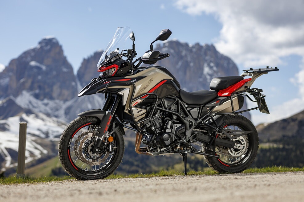 Benelli TRK 702X vs Moto Morini X-Cape 700: le foto della sfida | Alpen Masters 2025