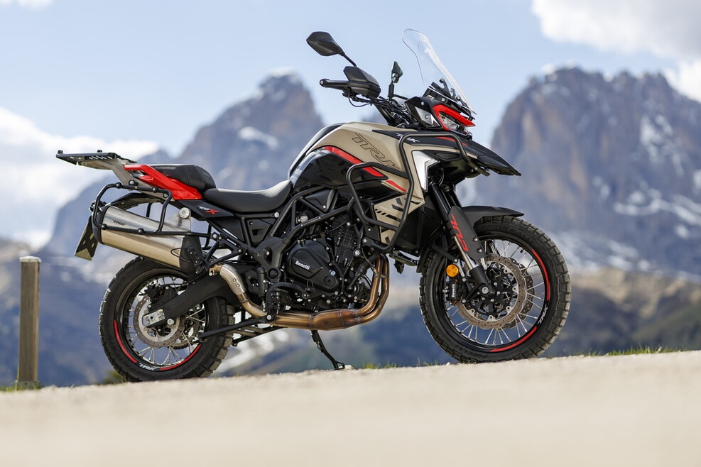 Benelli TRK 702X vs Moto Morini X-Cape 700: le foto della sfida | Alpen Masters 2025
