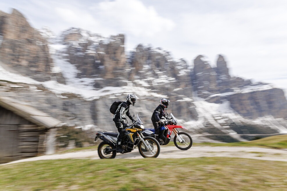 Honda CRF300 Rally vs Voge Valico 300 Rally: le foto della sfida | Alpen Masters 2025