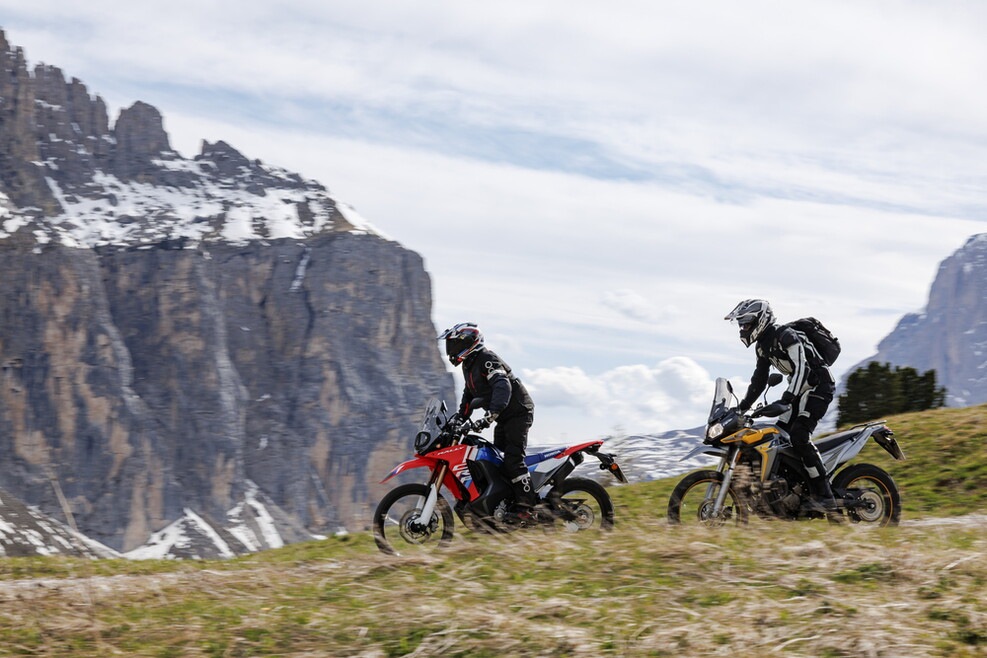 Honda CRF300 Rally vs Voge Valico 300 Rally: le foto della sfida | Alpen Masters 2025