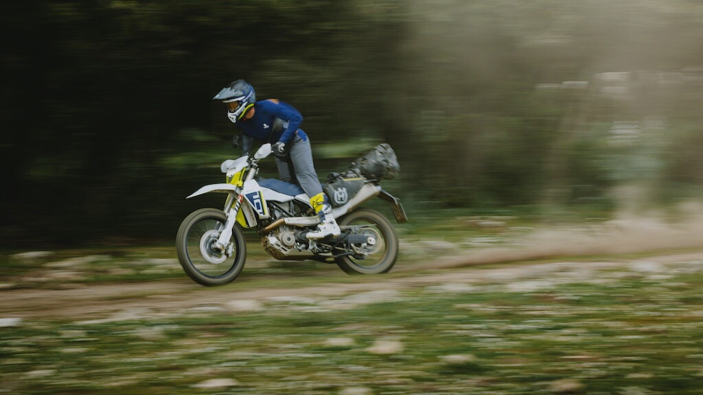 Husqvarna 701 Enduro e Supermoto 2026: LE FOTO