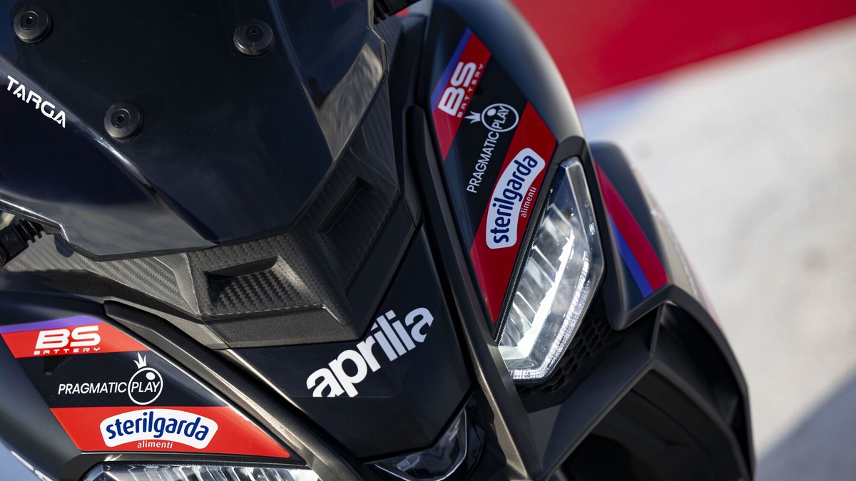 Aprilia SR GT Replica 2025: ecco le nuove versioni 125 e 200 cc