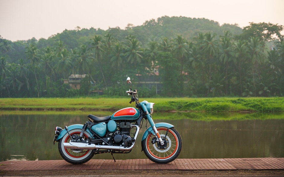 Royal Enfield Goan Classic 350: le foto dell'edizione speciale