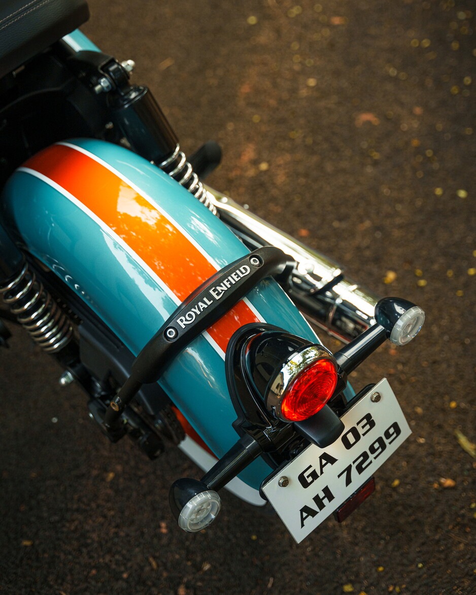 Royal Enfield Goan Classic 350: le foto dell'edizione speciale