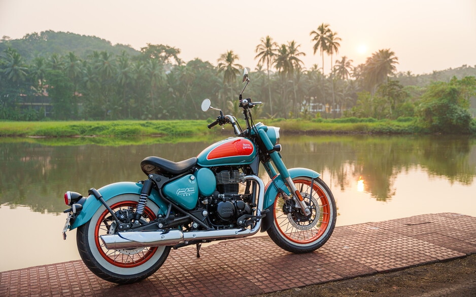 Royal Enfield Goan Classic 350: le foto dell'edizione speciale