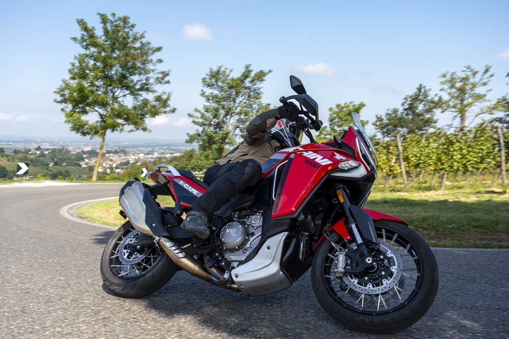 Moto Morini X-Cape 1200: le foto del test
