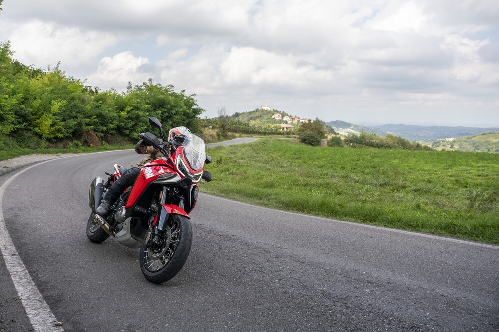 Moto Morini X-Cape 1200: le foto del test