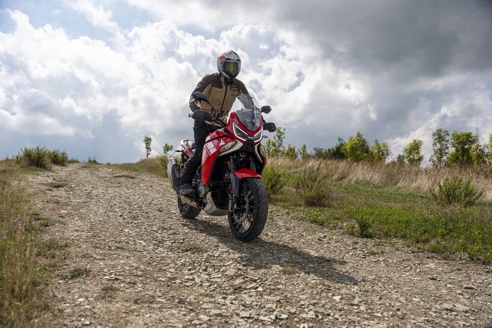 Moto Morini X-Cape 1200: le foto del test