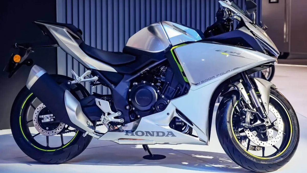 Honda rilancia il mito: in arrivo le nuove CB500 Super Four e CBR500R Four