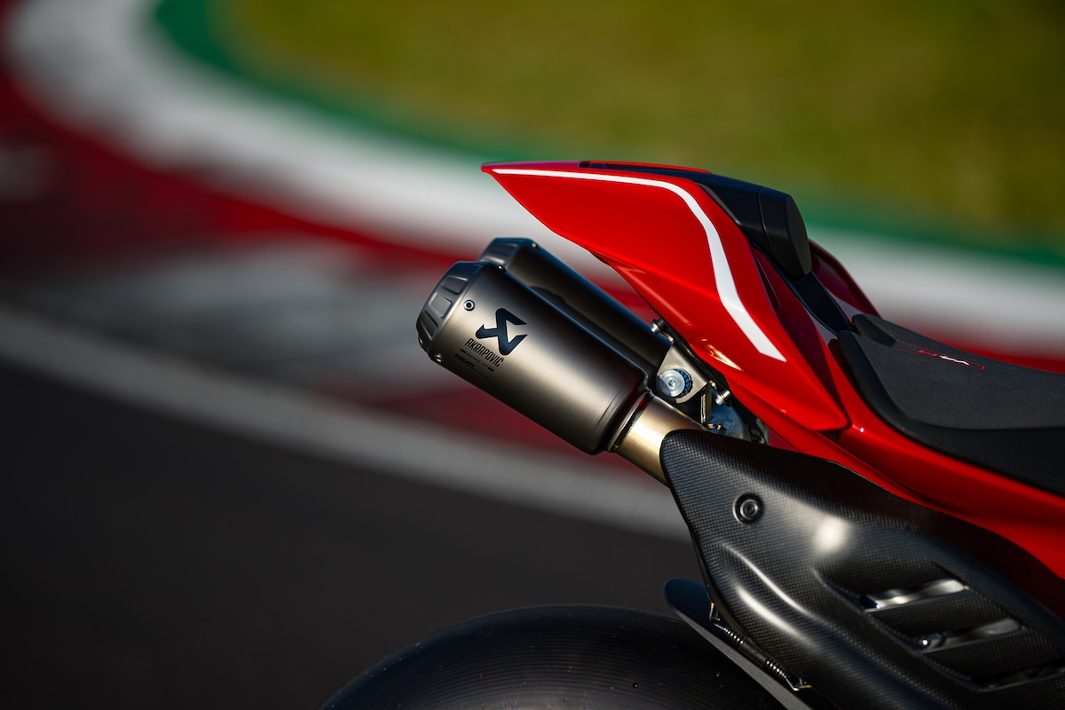 Ducati Panigale V4 R 2026: le foto