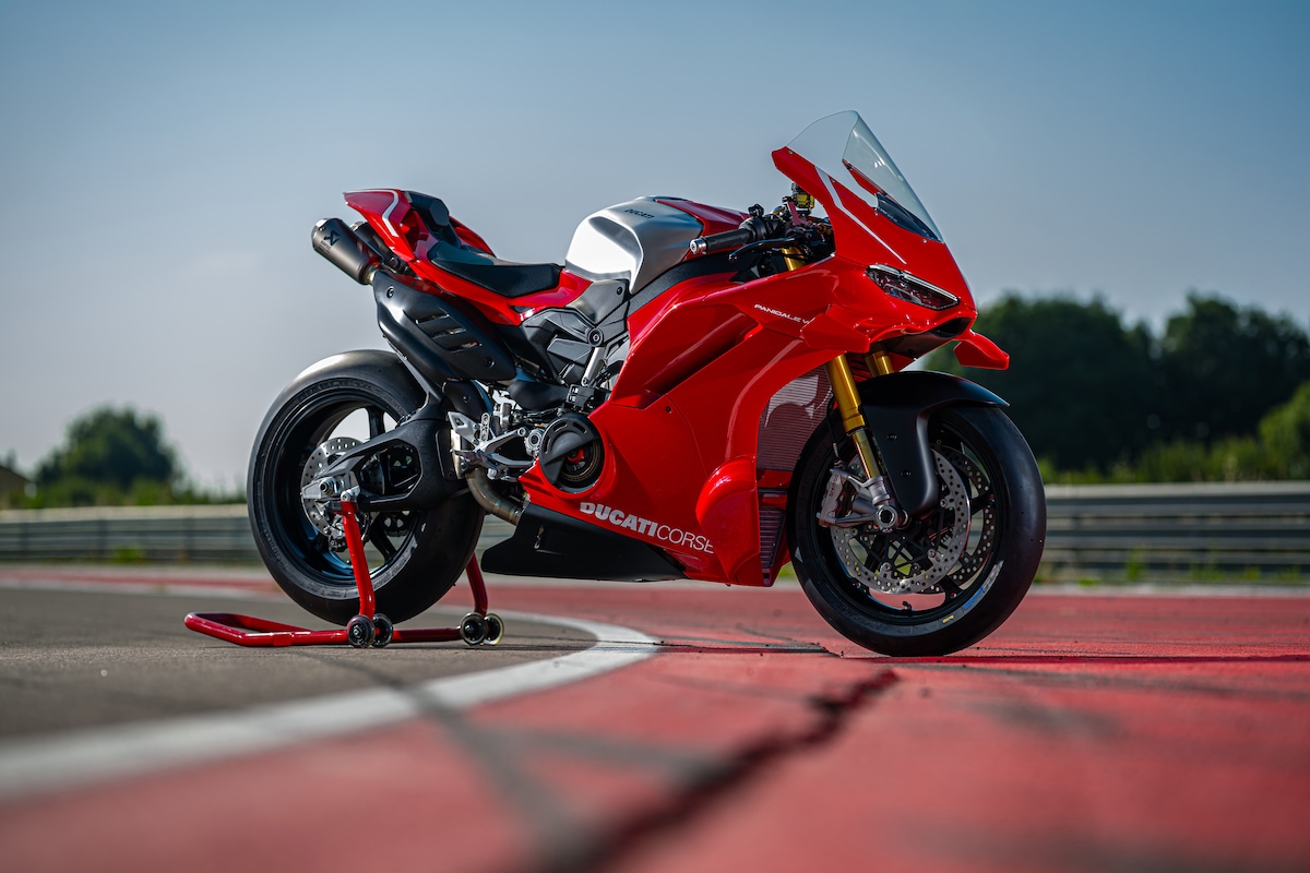 Ducati Panigale V4 R 2026: le foto