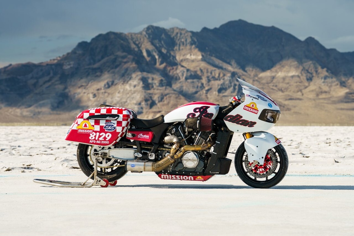 Indian Motorcycle, record su record a Bonneville