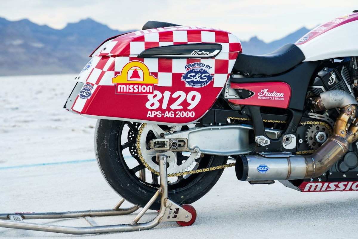 Indian Motorcycle, record su record a Bonneville