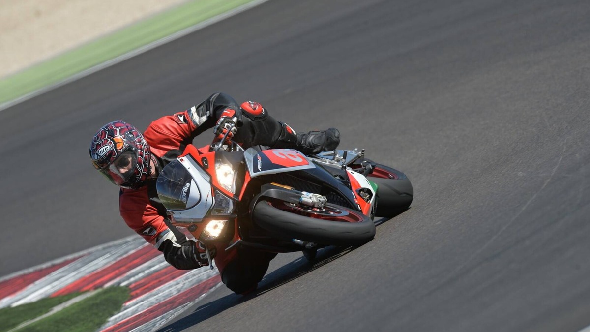 L'altezza è un vantaggio per andare in moto? Dipende...