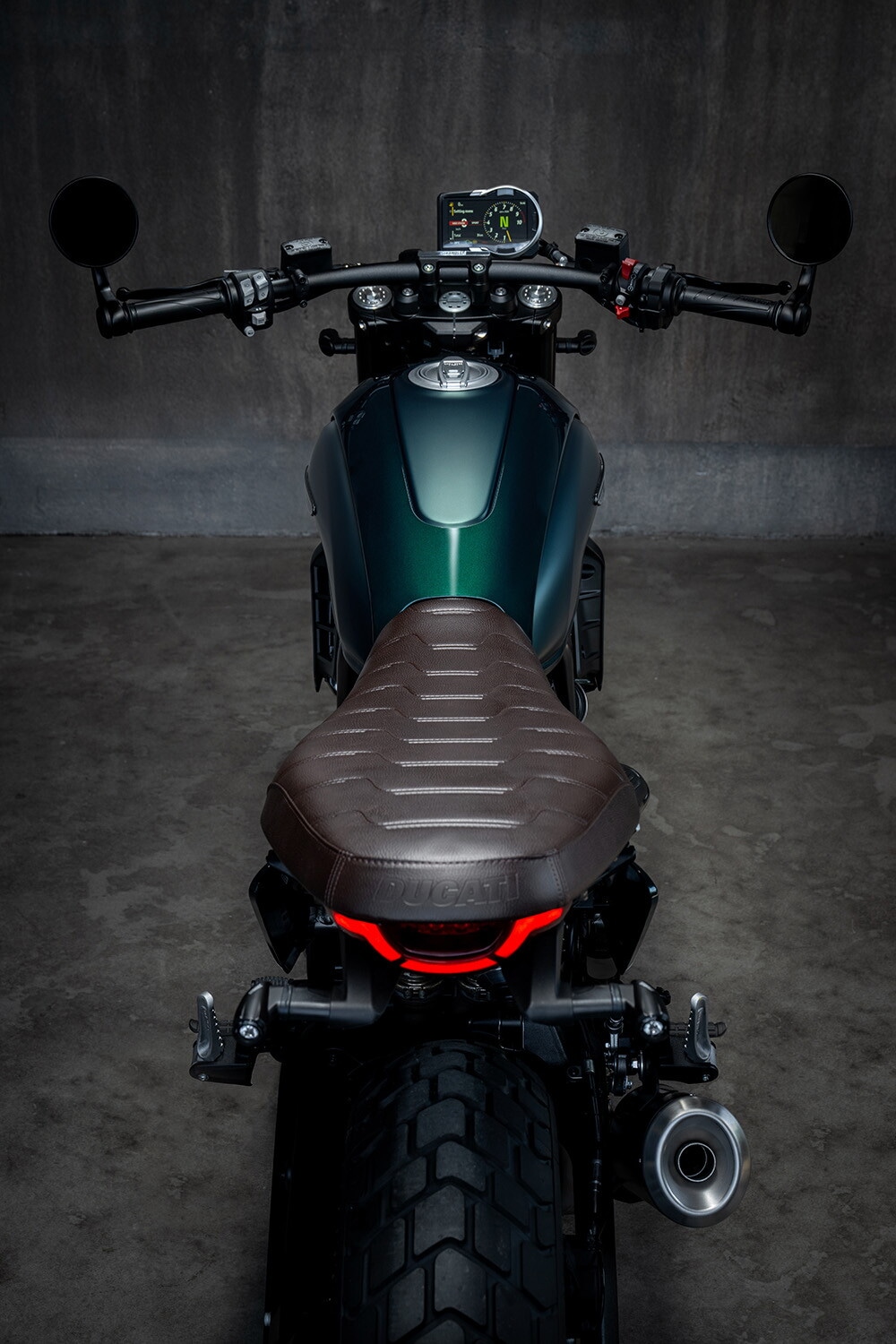 Ducati Nighshift Emerald Green 2026: le foto dell'icona nostalgica della famiglia Scrambler