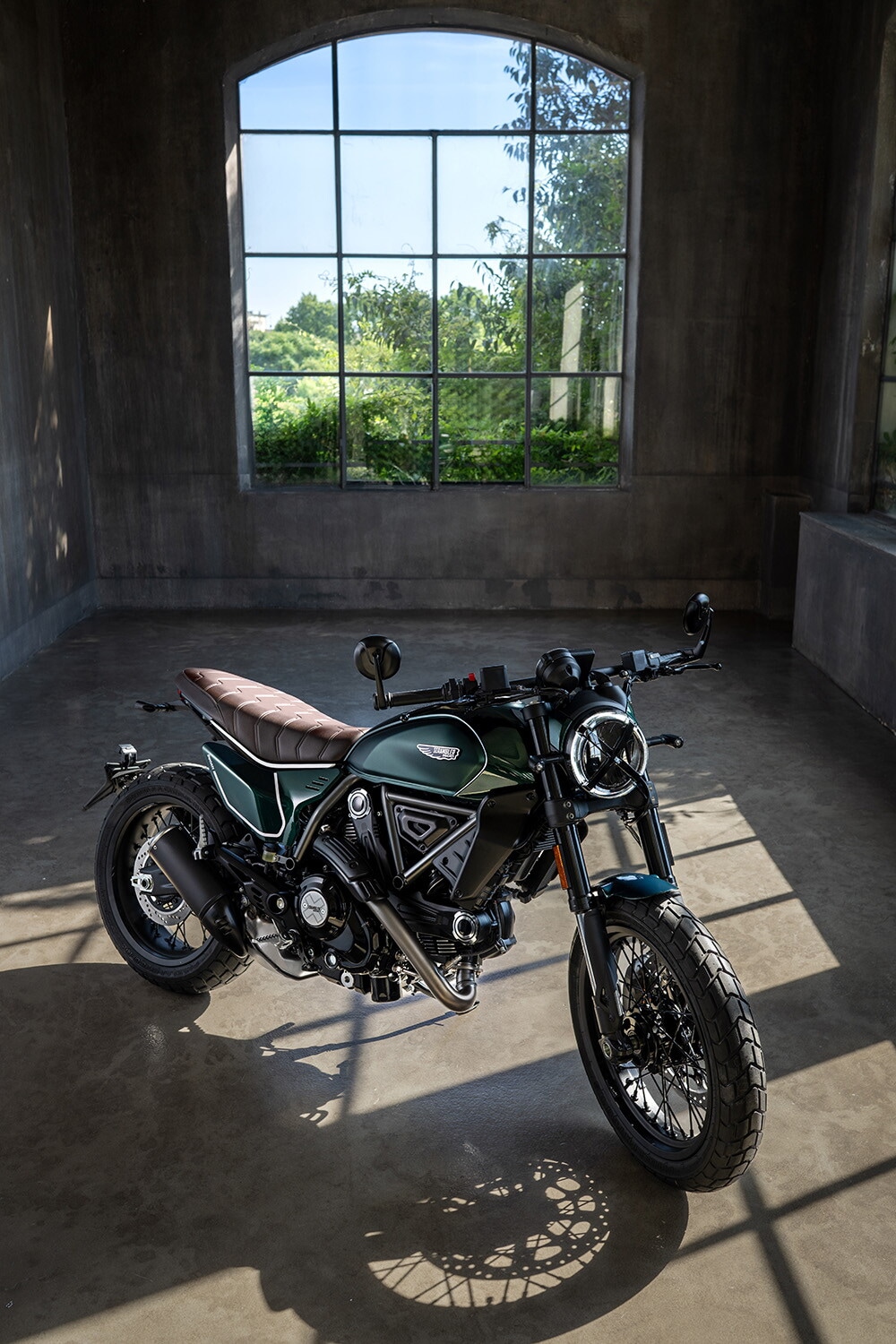 Ducati Nighshift Emerald Green 2026: le foto dell'icona nostalgica della famiglia Scrambler