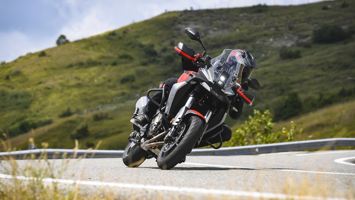 QJ Motor SRT 700 S: le opinioni di InMoto "fuori dai denti"