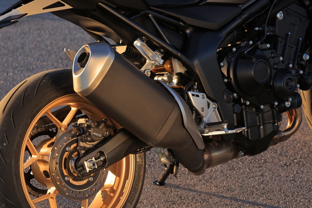 TOP 10, Honda CB1000 Hornet SP: focus sui dettagli | FOTO